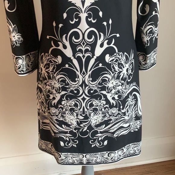 🌈 3$/20 Haani black and white bell sleeve party dress w beaded neck - Picture 5 of 8